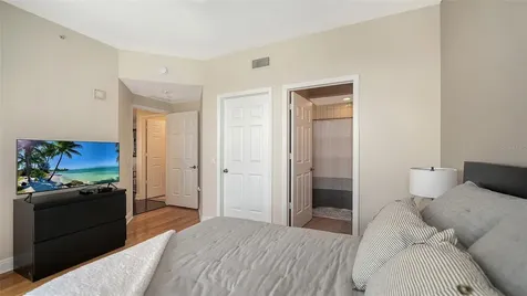 100 Central Avenue Sarasota FL 34236