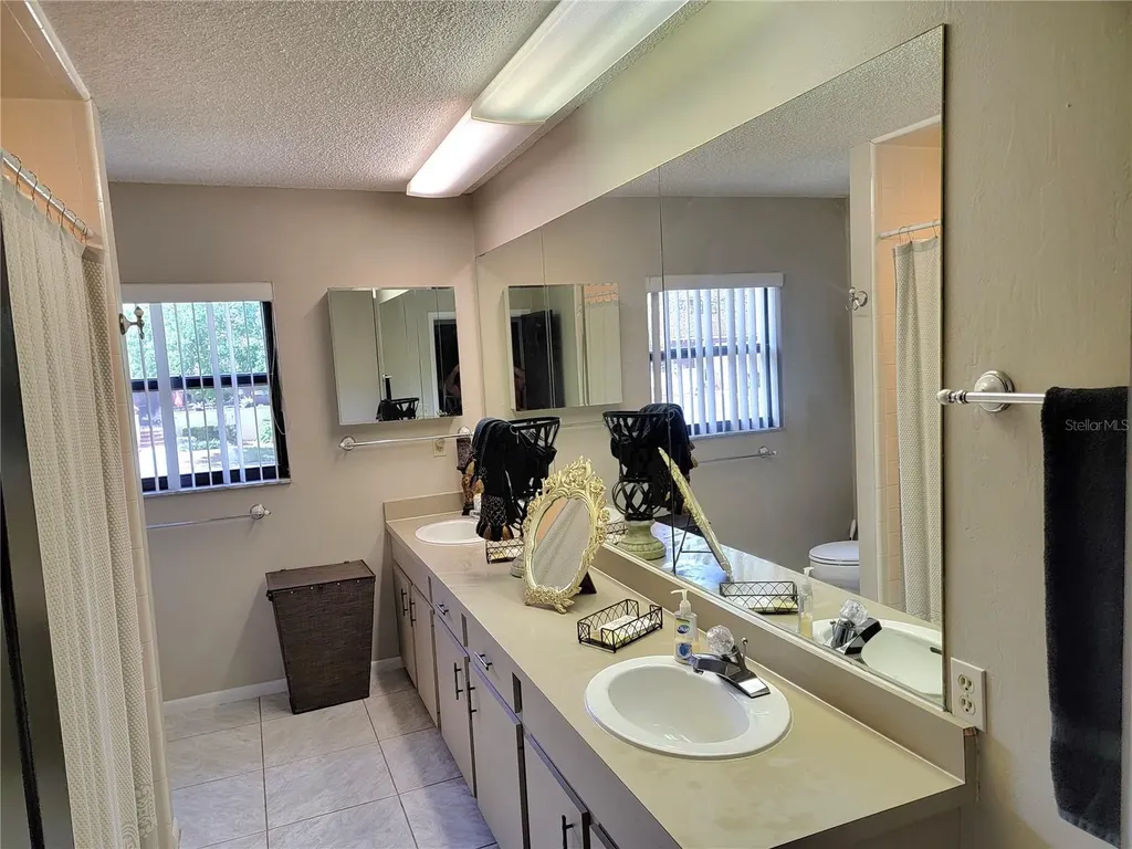 1 Casa Loma Way Lakeland FL 33813