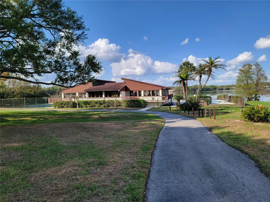1 Casa Loma Way Lakeland FL 33813