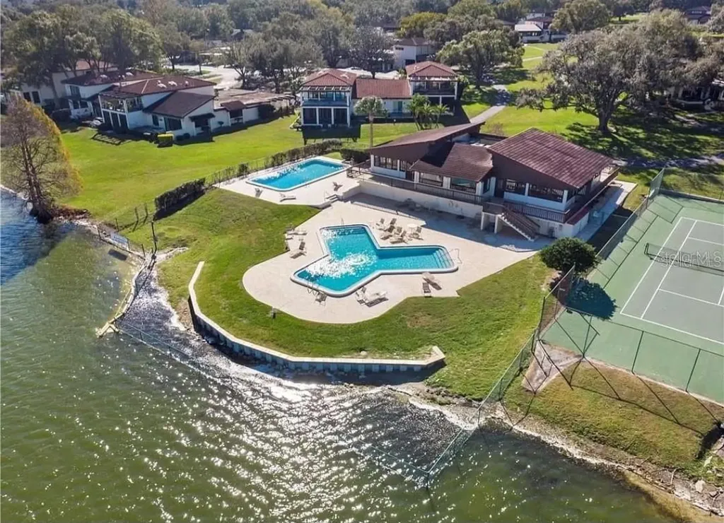 1 Casa Loma Way Lakeland FL 33813