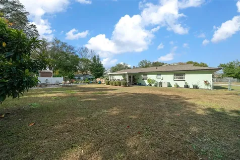 2004 NE 52nd Street Ocala FL 34479