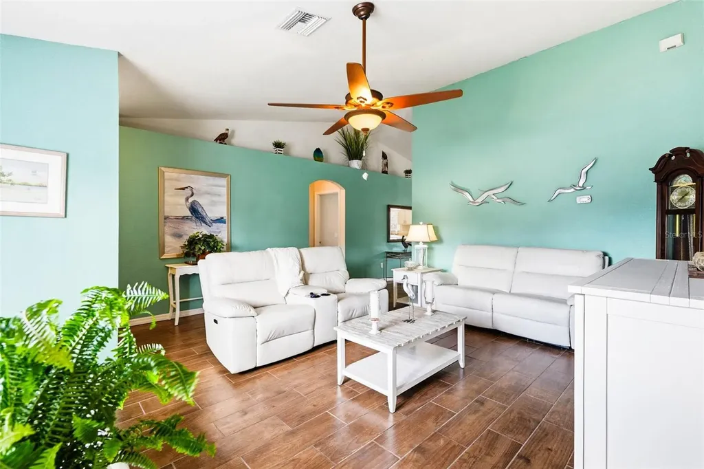 4665 Oakley Road North Port FL 34288