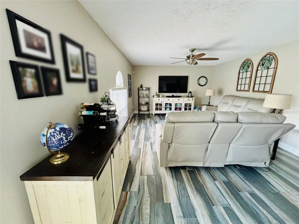 307 Velveteen Place Chuluota FL 32766