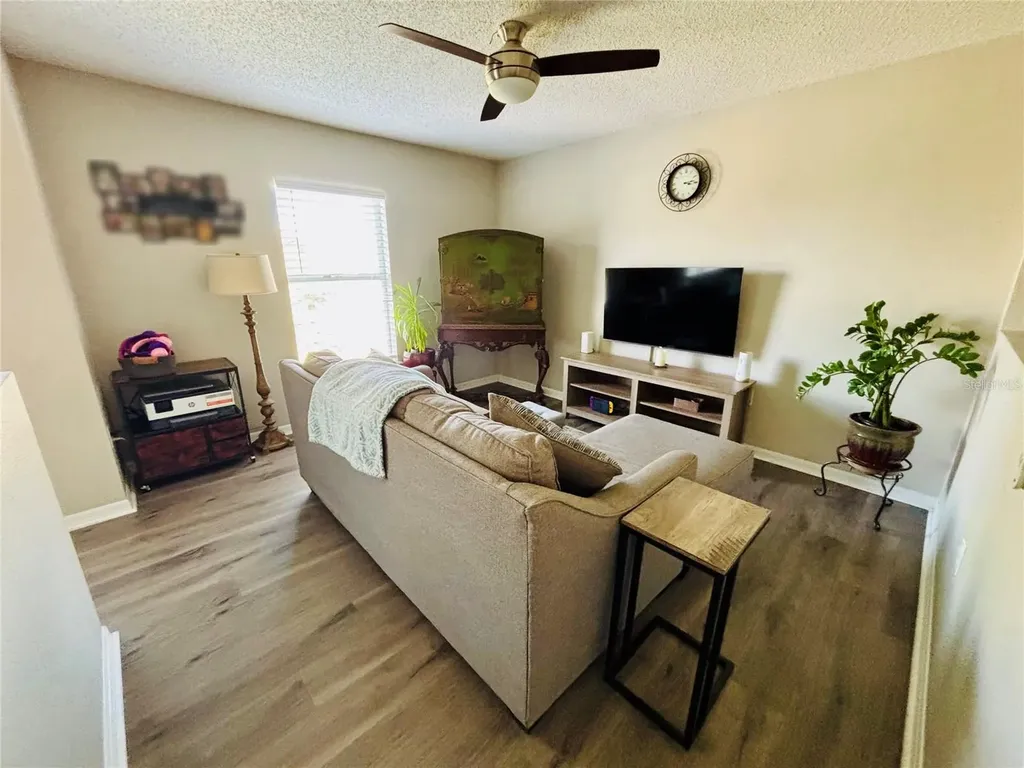 307 Velveteen Place Chuluota FL 32766