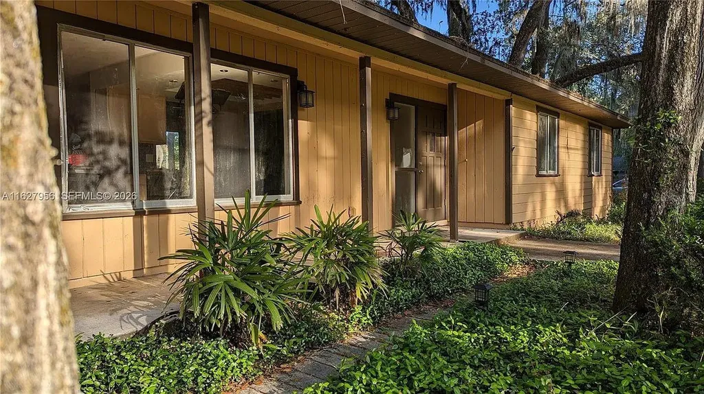 3729 SW 15 Street Gainesville FL 32608