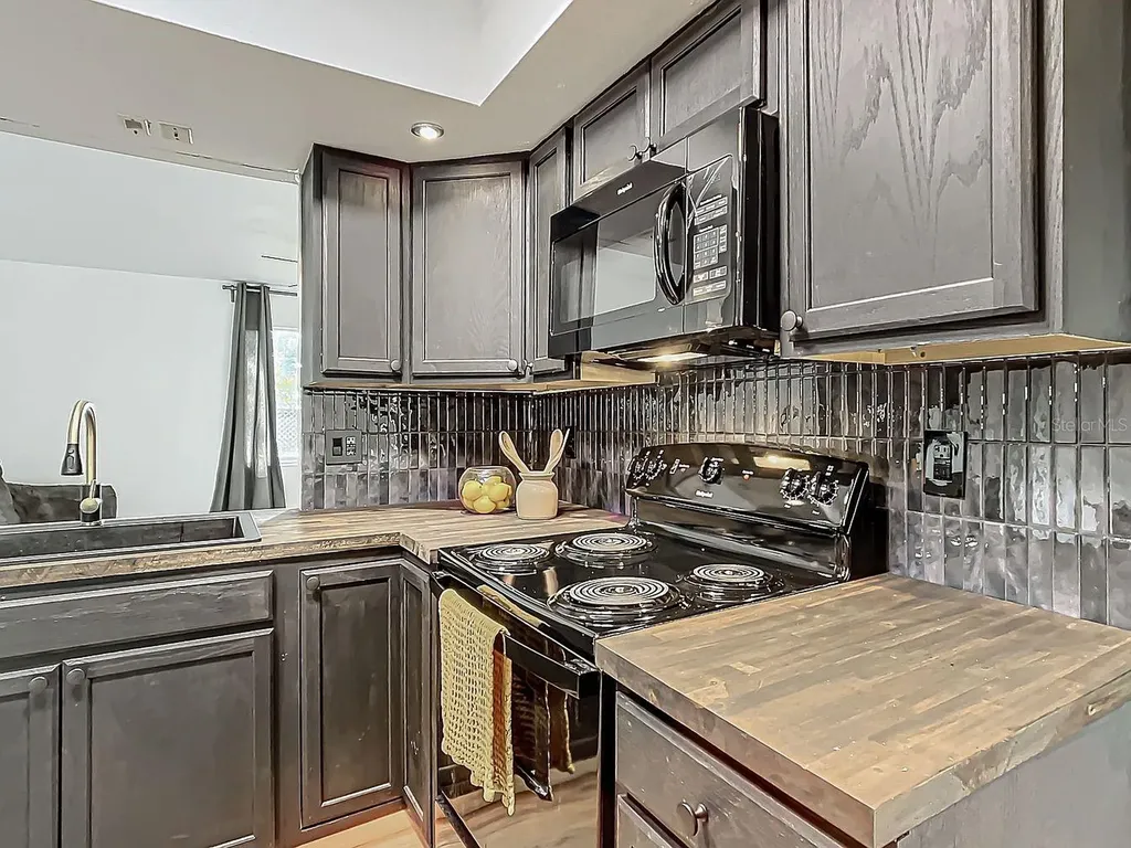 3729 SW 15 Street Gainesville FL 32608