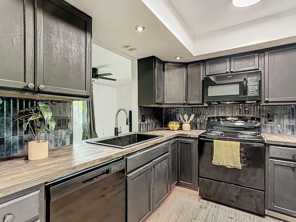 3729 SW 15 Street Gainesville FL 32608