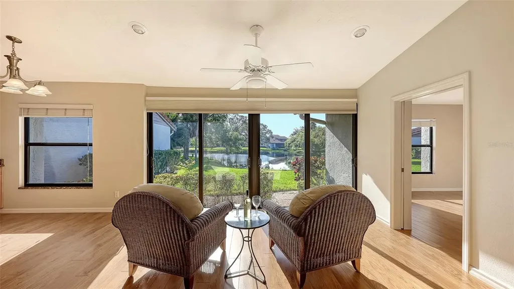 3864 Wilshire Circle W Sarasota FL 34238