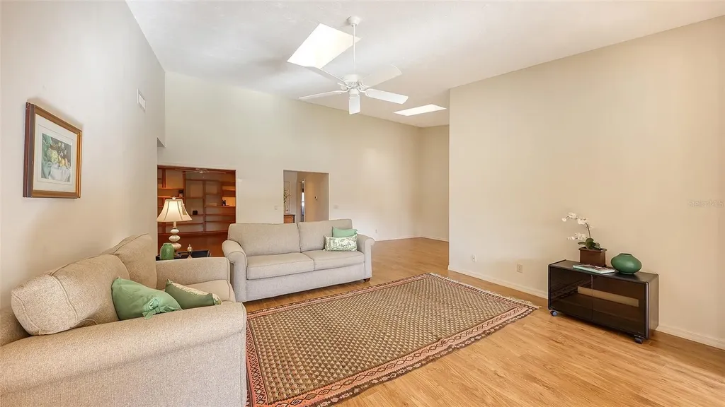 3864 Wilshire Circle W Sarasota FL 34238