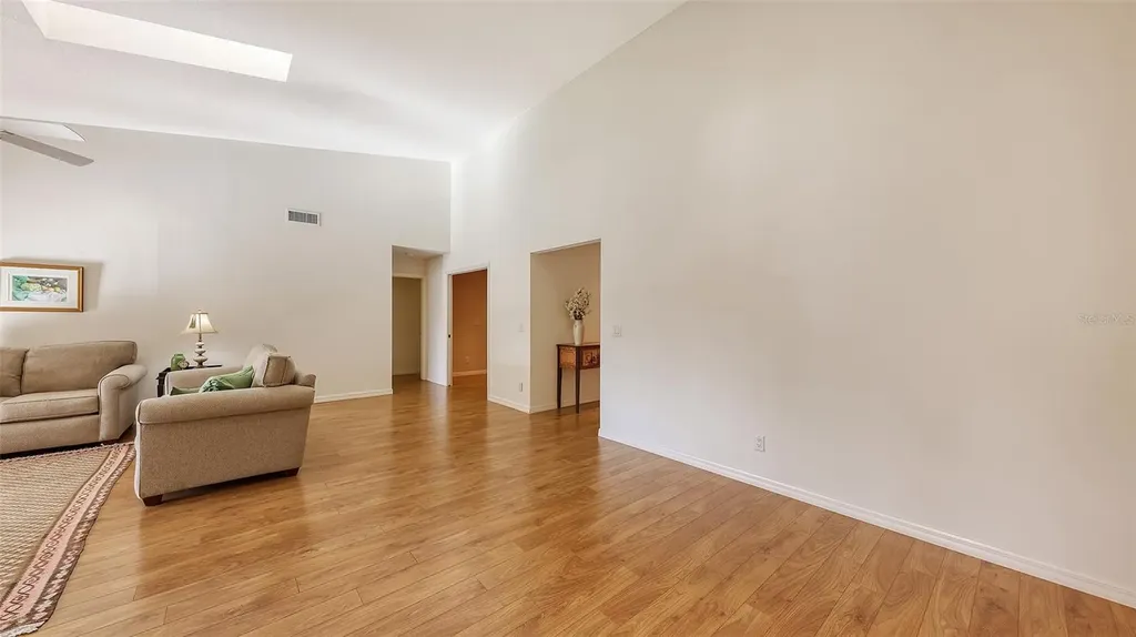 3864 Wilshire Circle W Sarasota FL 34238
