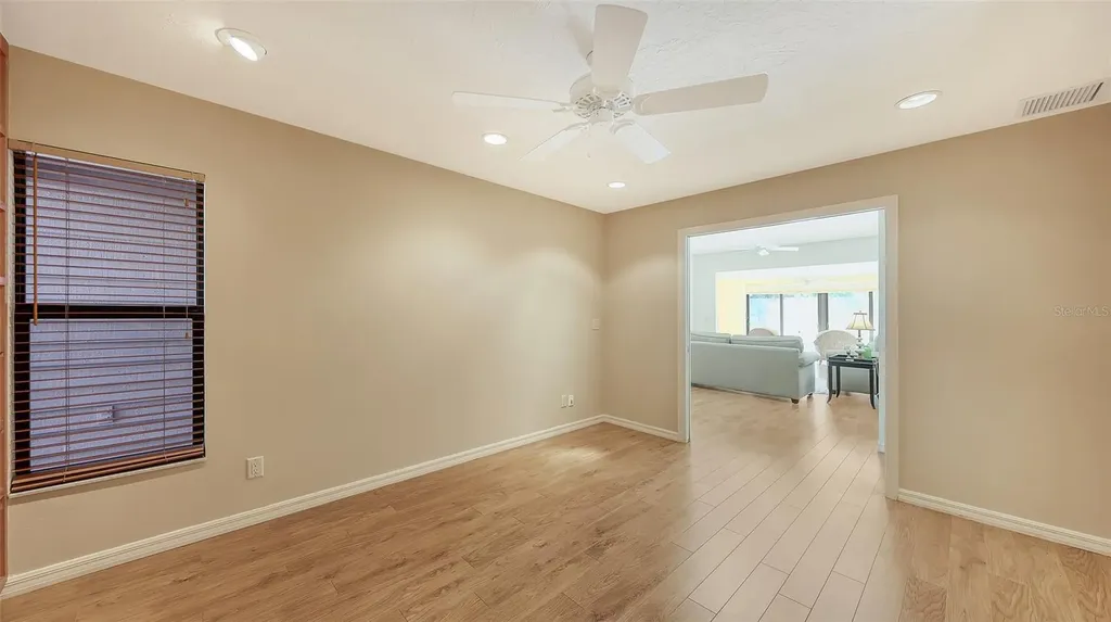 3864 Wilshire Circle W Sarasota FL 34238