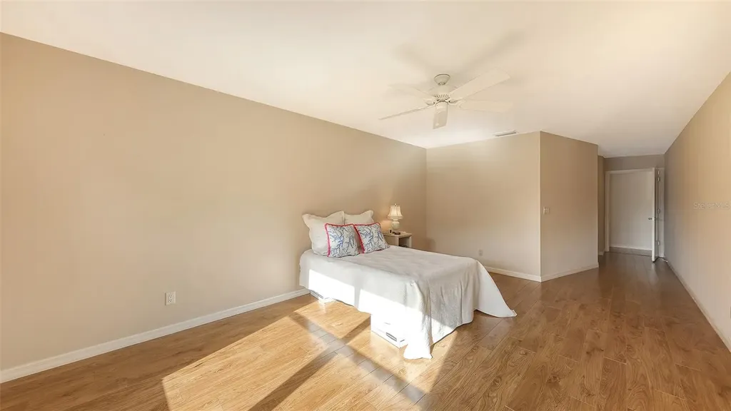 3864 Wilshire Circle W Sarasota FL 34238