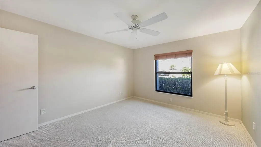 3864 Wilshire Circle W Sarasota FL 34238