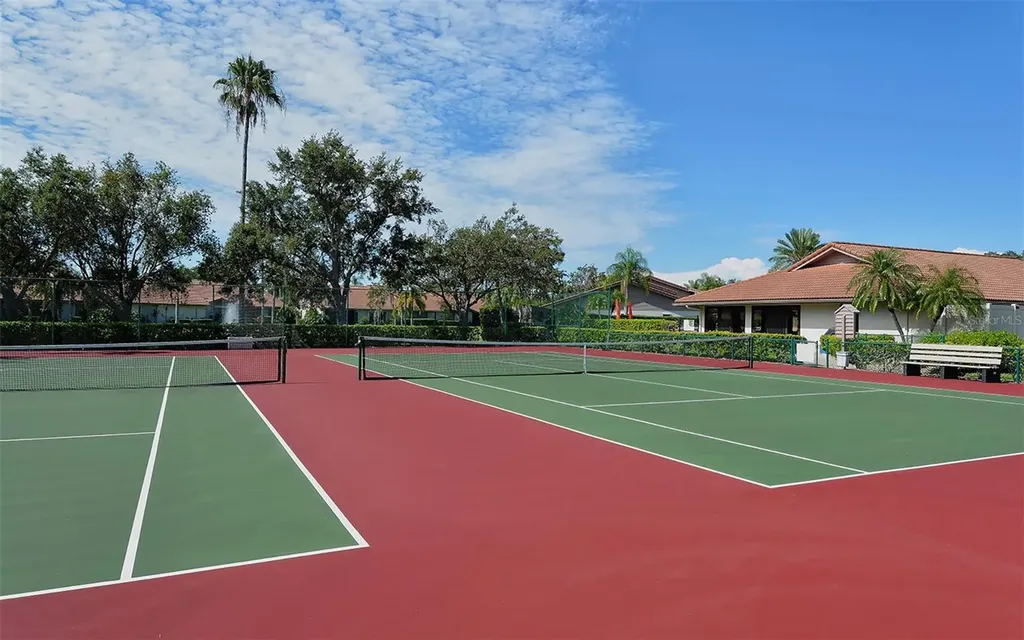 3864 Wilshire Circle W Sarasota FL 34238