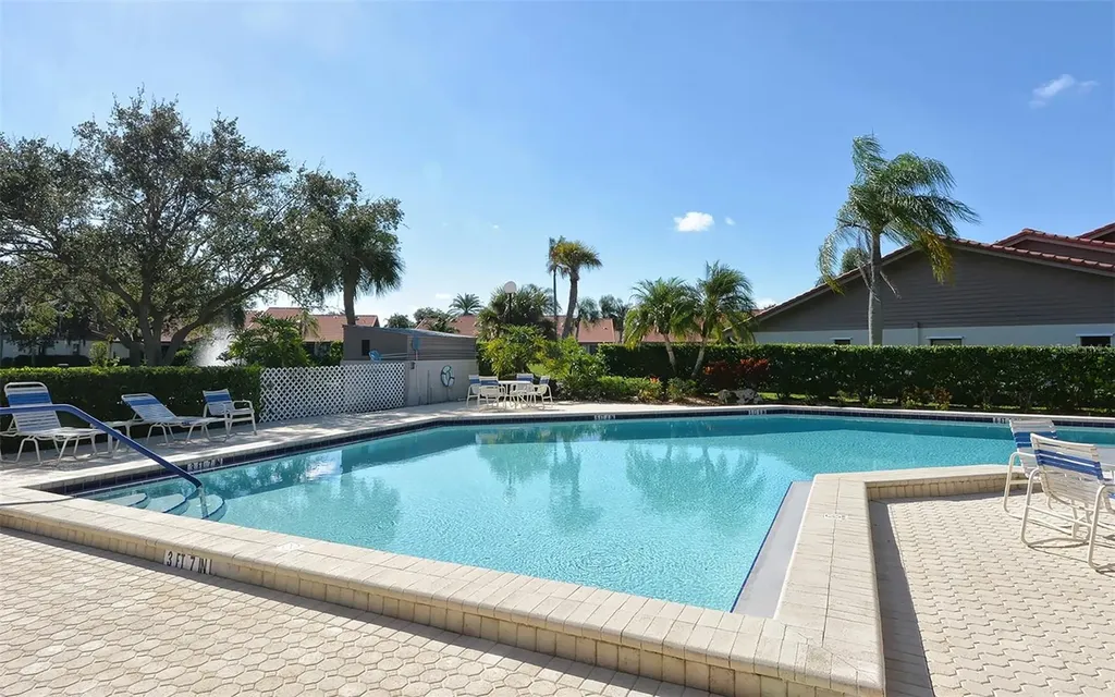 3864 Wilshire Circle W Sarasota FL 34238
