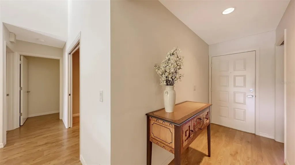 3864 Wilshire Circle W Sarasota FL 34238