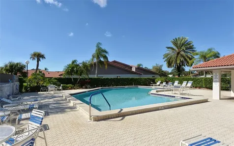 3864 Wilshire Circle W Sarasota FL 34238