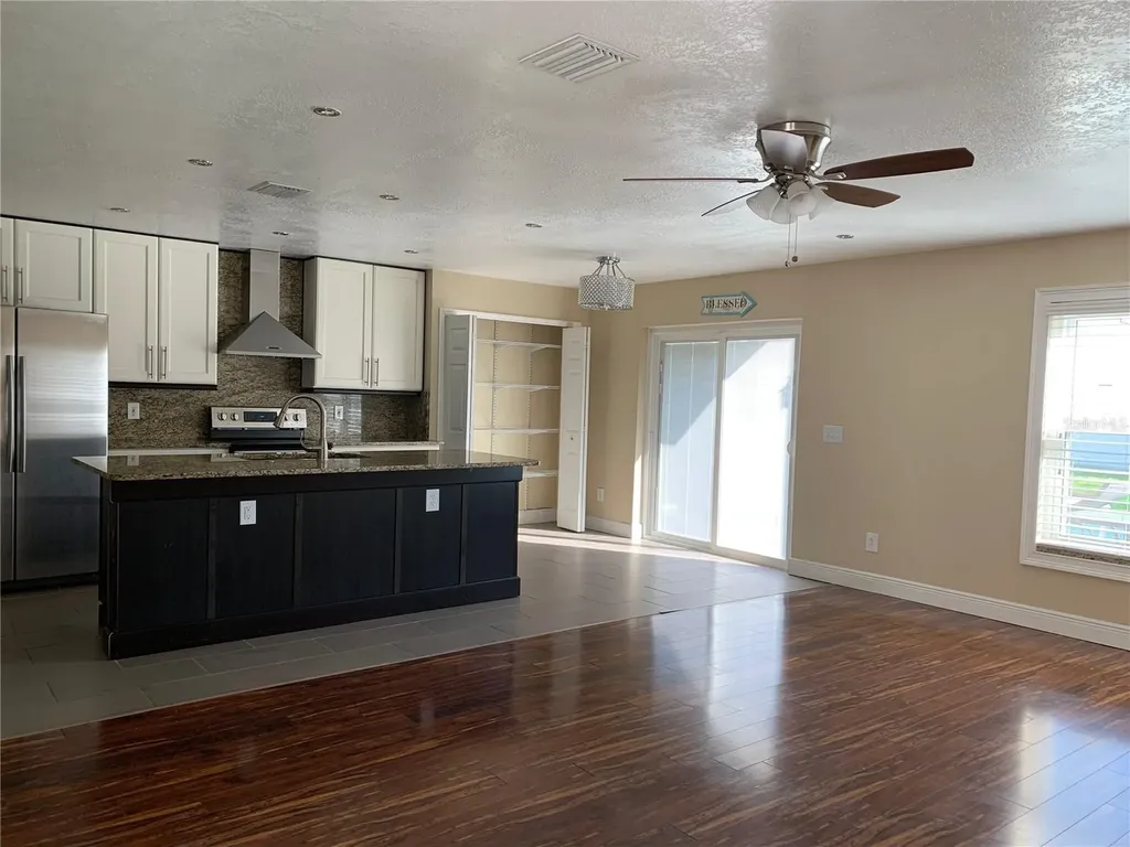2220 Heathwood Circle Orlando FL 32828