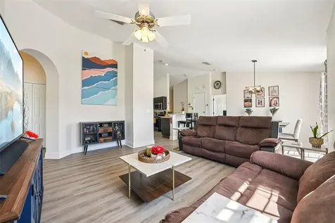 623 52nd Avenue N St Petersburg FL 33703