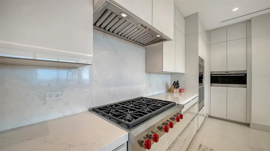 1581 Gulf Of Mexico Drive Longboat Key FL 34228
