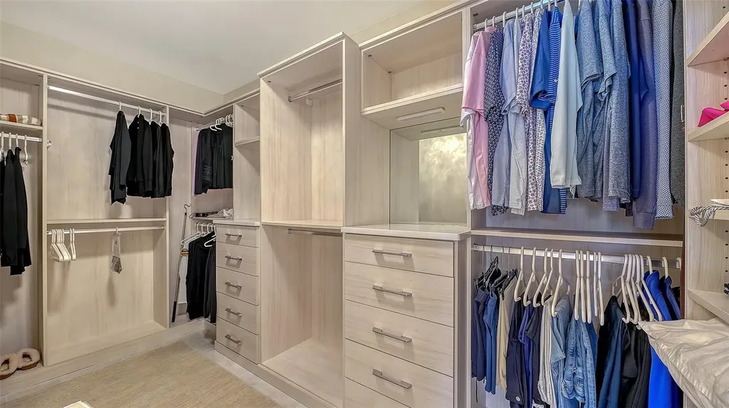 1581 Gulf Of Mexico Drive Longboat Key FL 34228