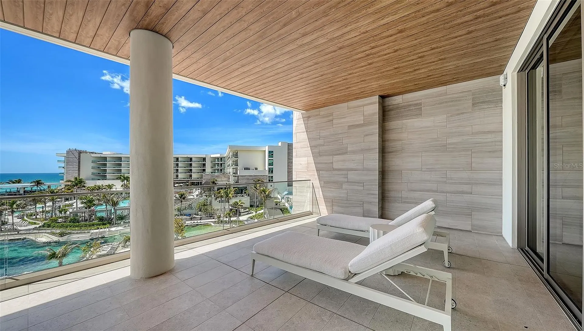 1581 Gulf Of Mexico Drive Longboat Key FL 34228