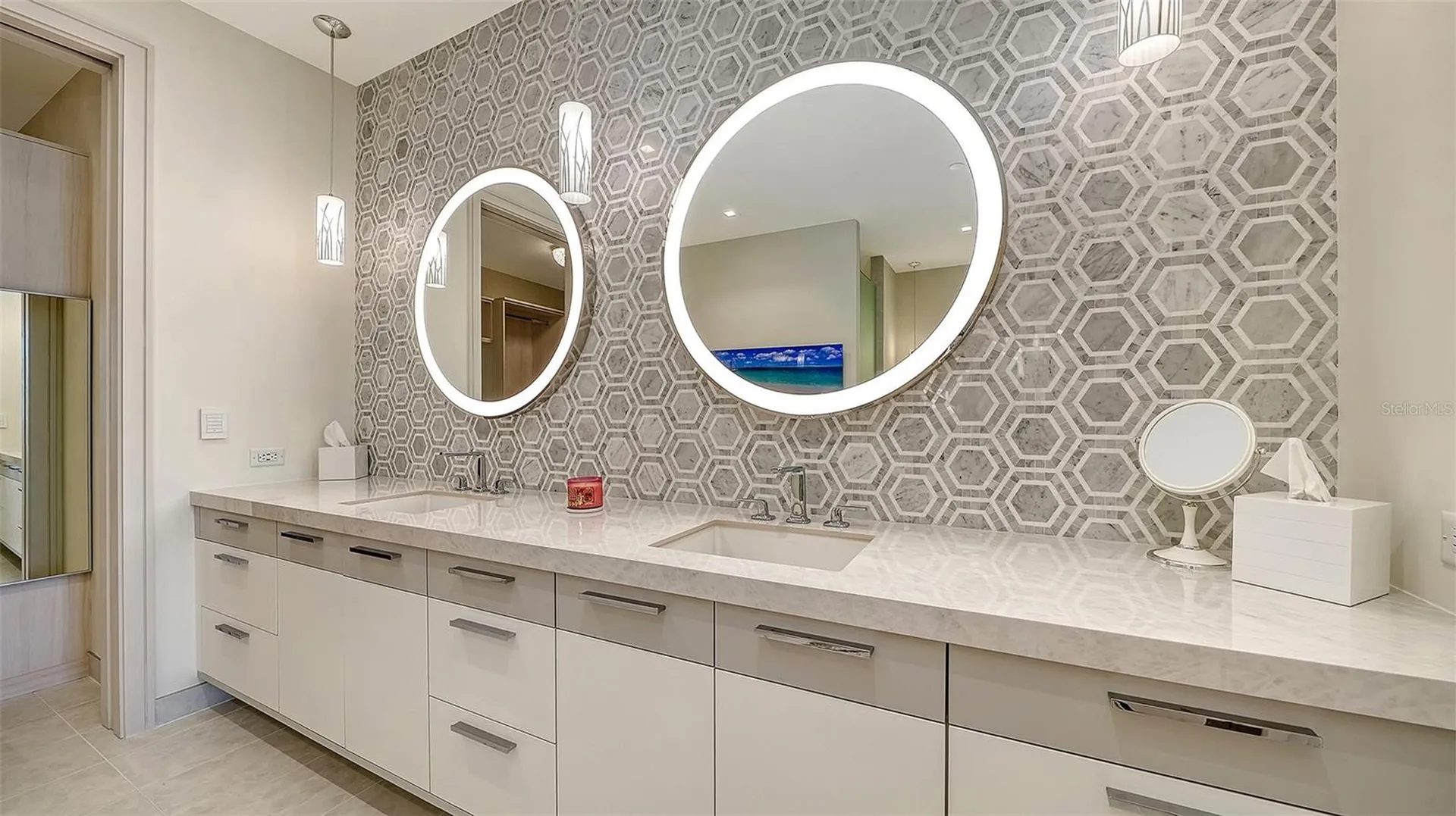 1581 Gulf Of Mexico Drive Longboat Key FL 34228