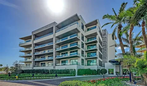 1581 Gulf Of Mexico Drive Longboat Key FL 34228
