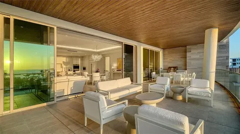 1581 Gulf Of Mexico Drive Longboat Key FL 34228