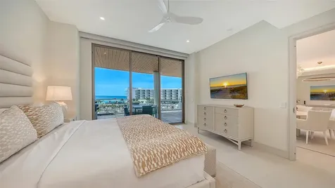 1581 Gulf Of Mexico Drive Longboat Key FL 34228