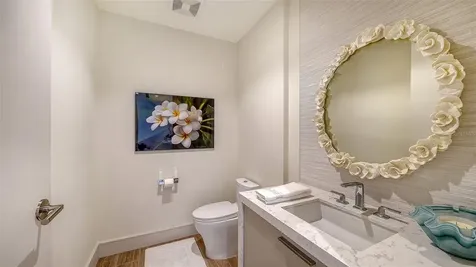 1581 Gulf Of Mexico Drive Longboat Key FL 34228