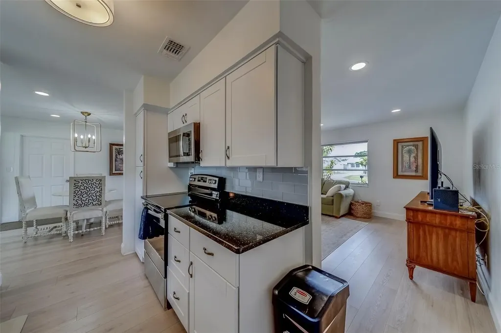 11424 79th Avenue Seminole FL 33772