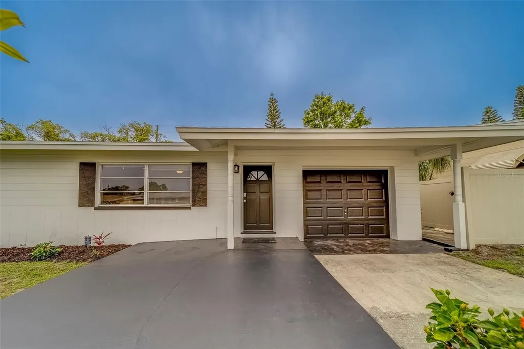 11424 79th Avenue Seminole FL 33772