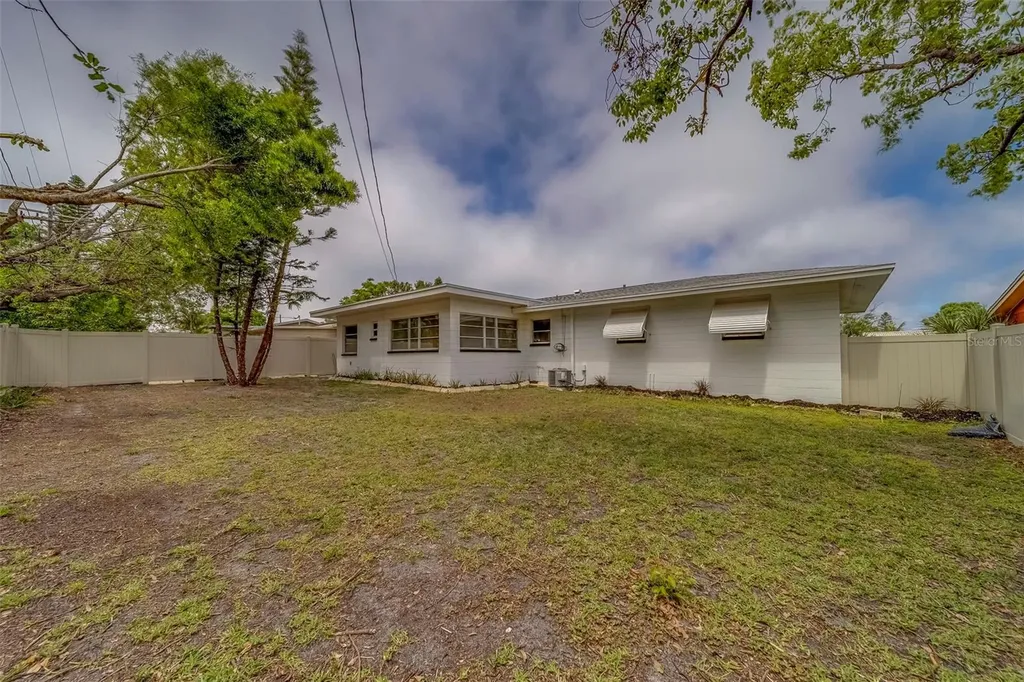 11424 79th Avenue Seminole FL 33772
