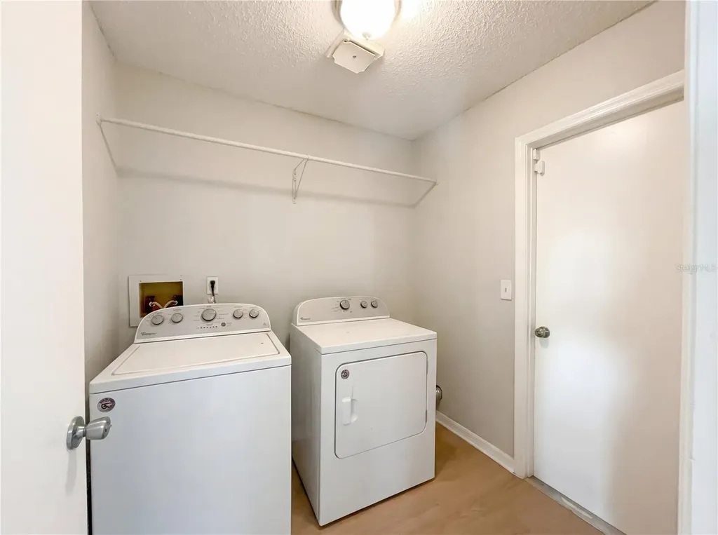 1562 Amy Circle Deltona FL 32738