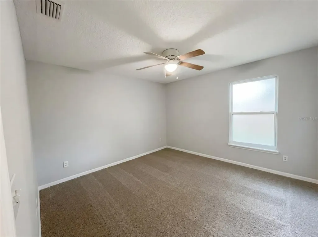 1562 Amy Circle Deltona FL 32738