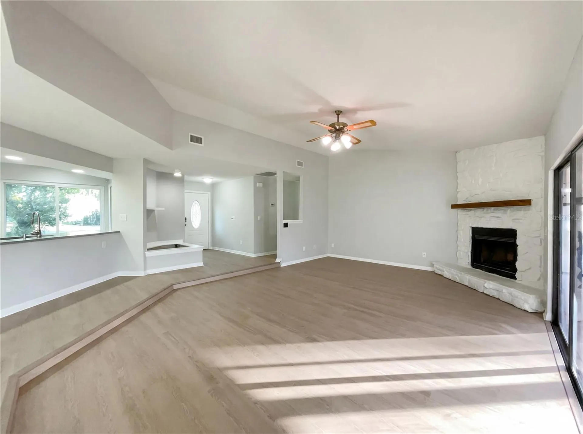 1562 Amy Circle Deltona FL 32738