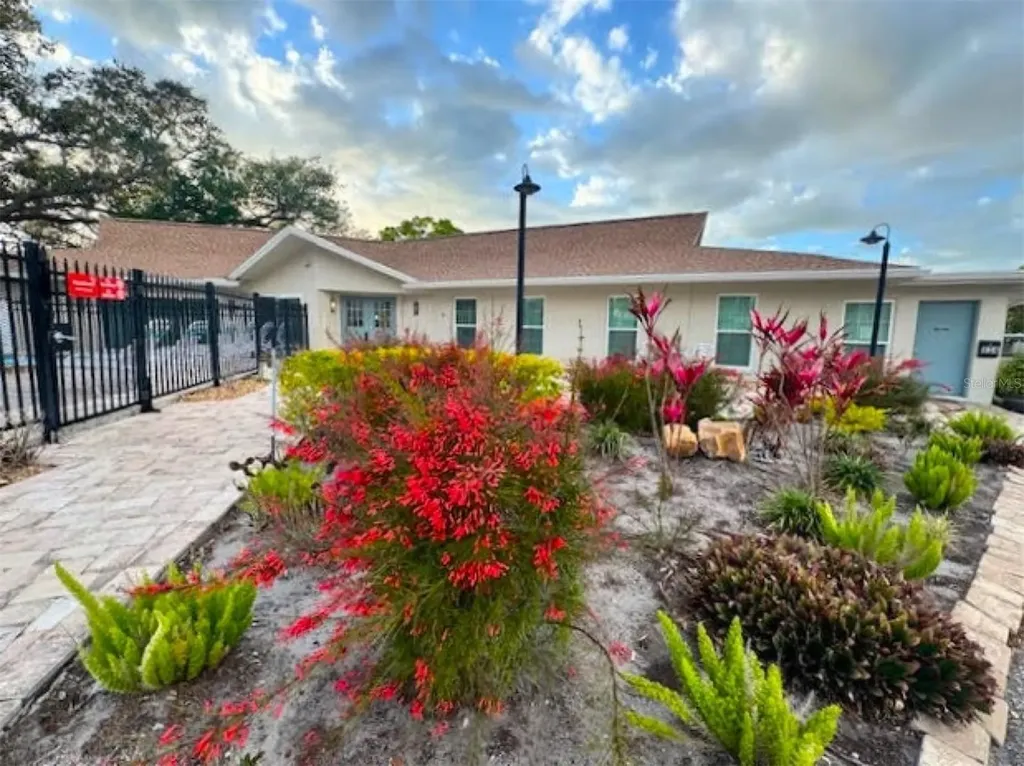 946 Virginia Street Dunedin FL 34698