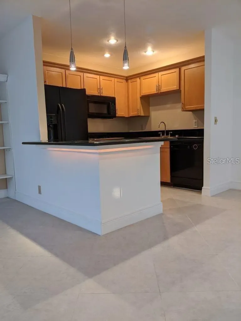 201 Bedford Trail Sun City Center FL 33573