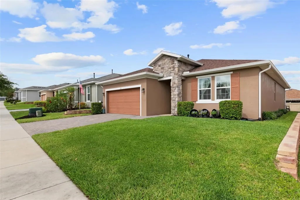 125 Silver Maple Road Groveland FL 34736