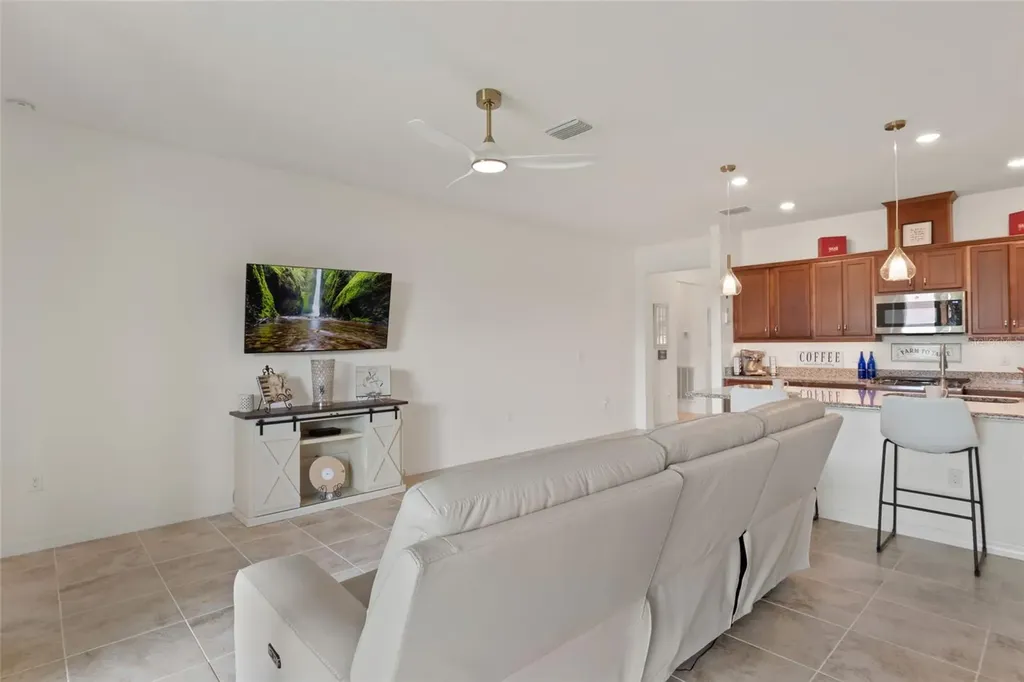 125 Silver Maple Road Groveland FL 34736