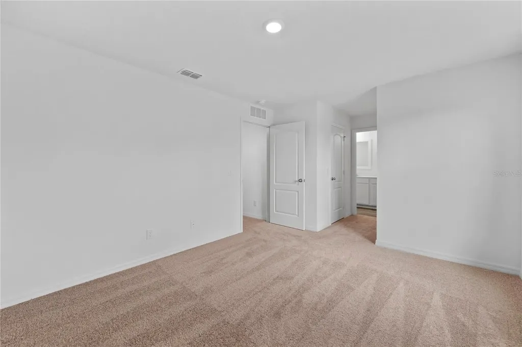 560 Bay Leaf Drive Poinciana FL 34759