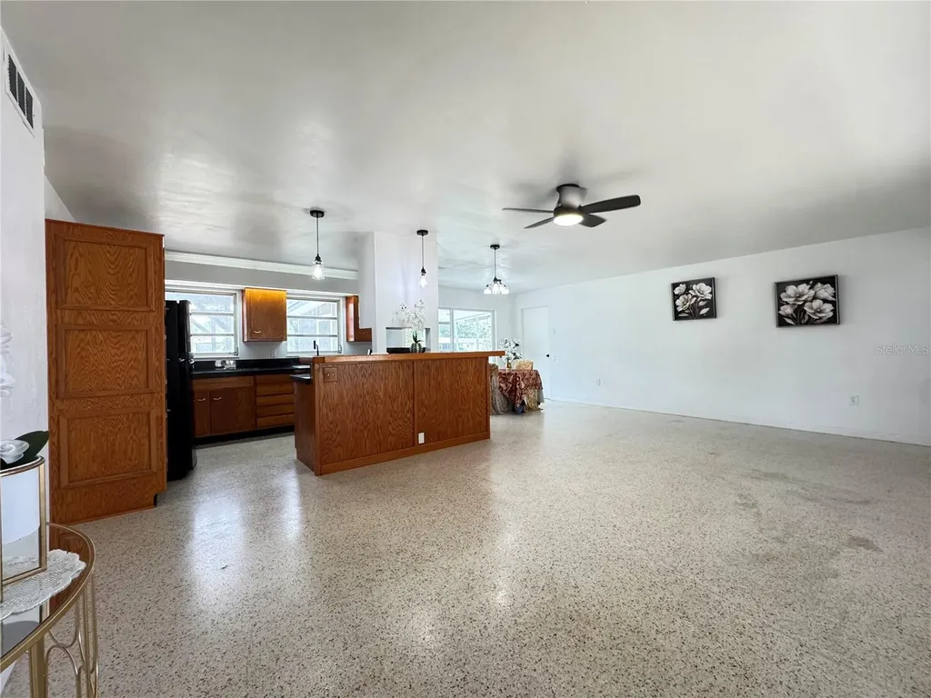 8484 120th Street Seminole FL 33772