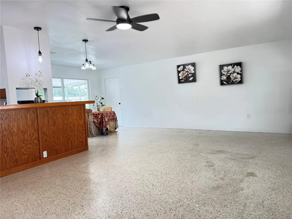8484 120th Street Seminole FL 33772