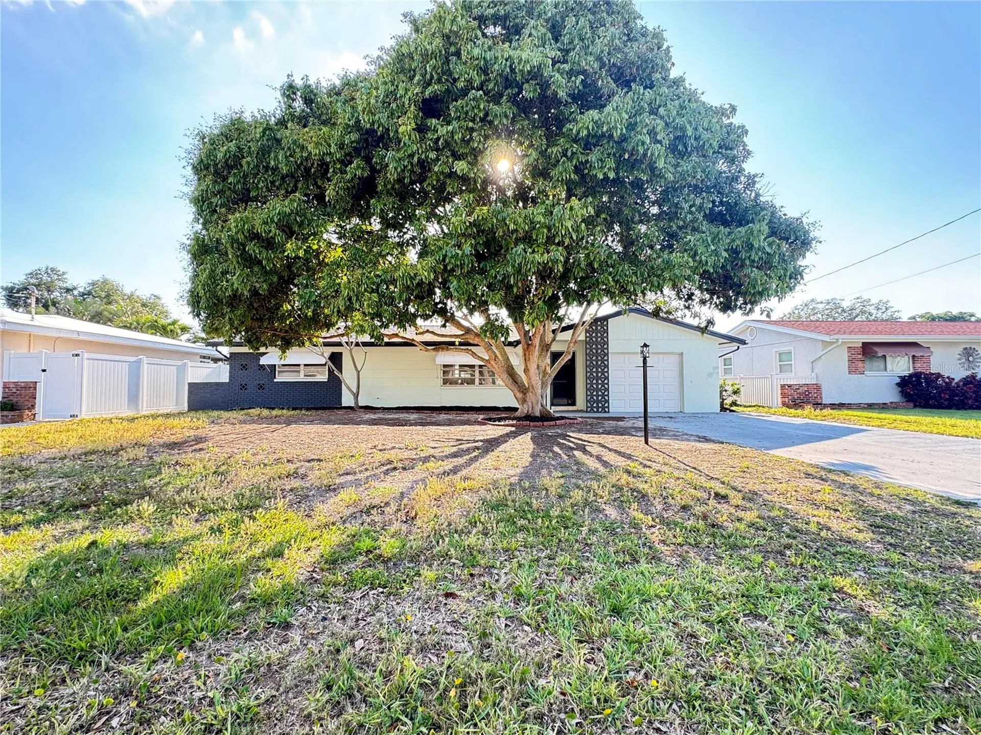 8484 120th Street Seminole FL 33772