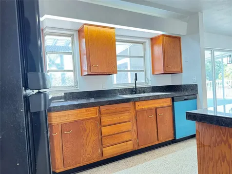 8484 120th Street Seminole FL 33772