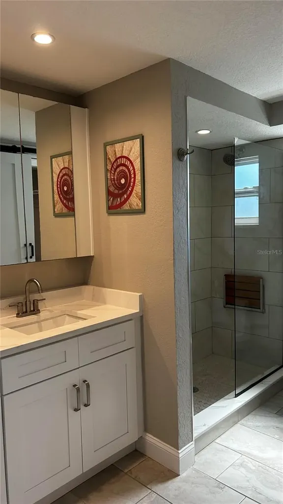 8802 Bay Pointe Drive Tampa FL 33615