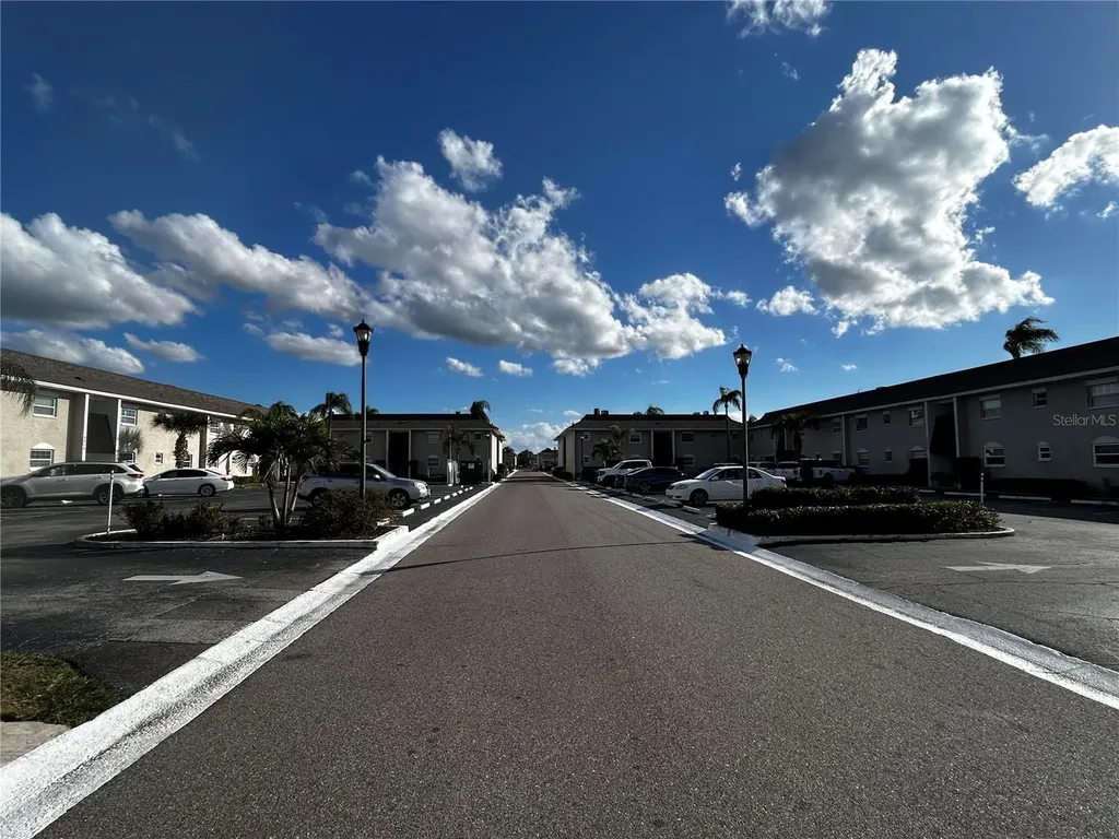 8802 Bay Pointe Drive Tampa FL 33615