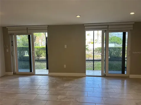 8802 Bay Pointe Drive Tampa FL 33615