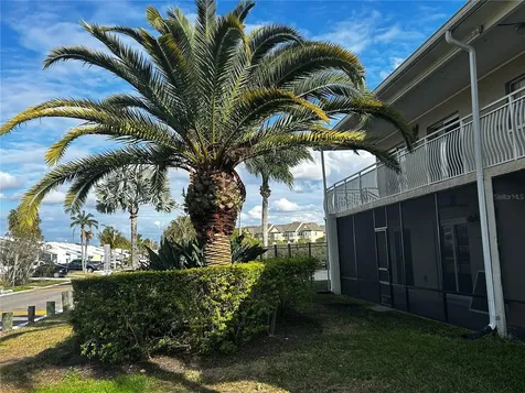 8802 Bay Pointe Drive Tampa FL 33615